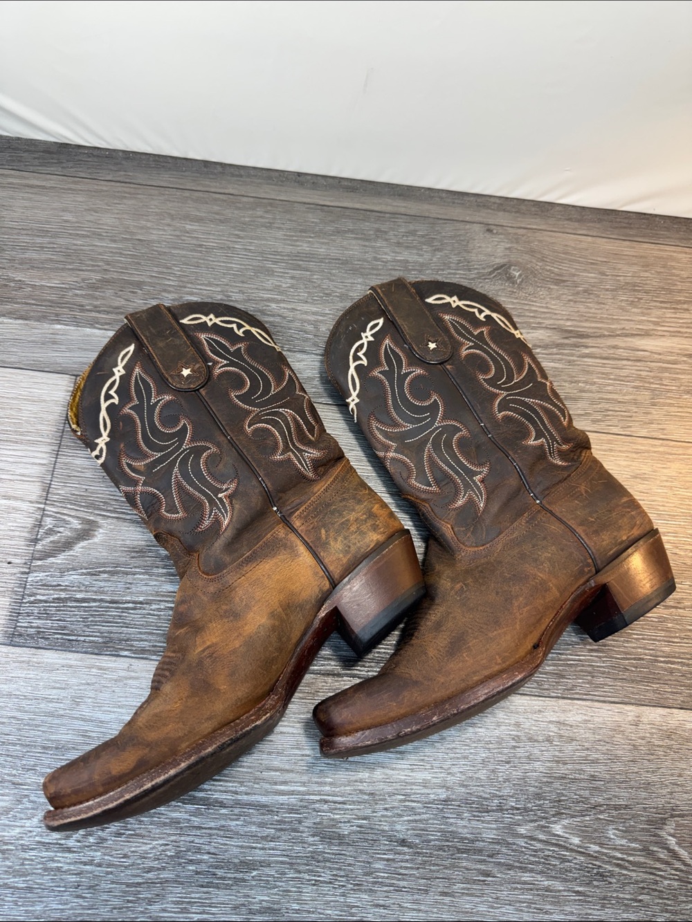 Tony Lama Brown Western Ankle Boots with Embroidered Shaft woman’s 7.5 (h230)